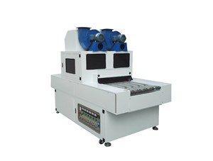 使用風(fēng)機(jī)冷卻UV燈管為什么要抽風(fēng)而不能吹風(fēng)？